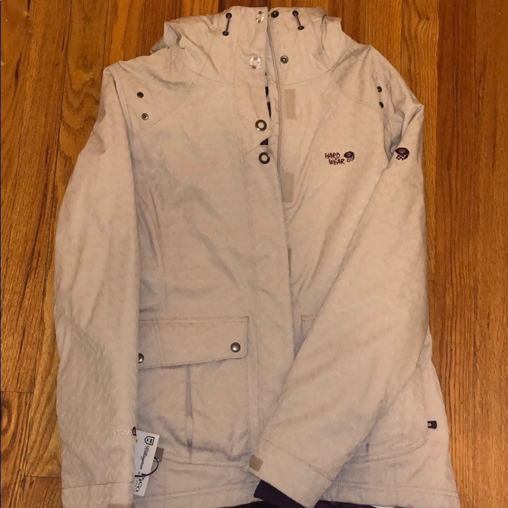 Mountain hardwear ski/snowboard jacket size S